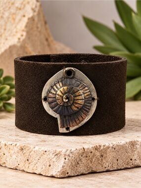 Handmade Antique Gold Tone Nautilus Sea Shell Fossil Leather Cuff Bracelet